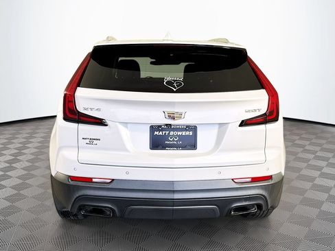 Used 2019 Cadillac XT4 Luxury w/ Cold Weather Package FWD image 6