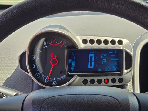 Used 2014 Chevrolet Sonic LS FWD image 25
