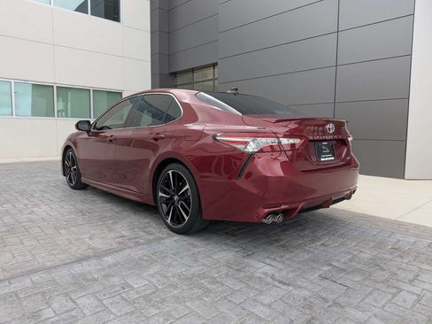 Used 2018 Toyota Camry XSE w/ Driver Assist Package FWD image 3