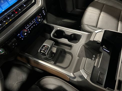 Used 2026 Chevrolet Silverado 1500 High Country w/ High Country Premium Package AWD/4WD image 16