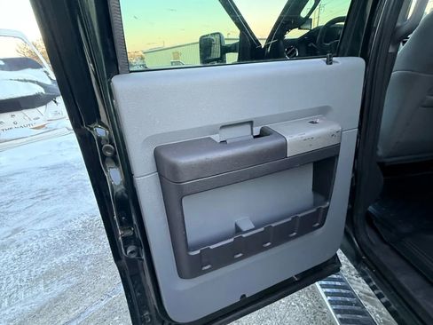 Used 2016 Ford F250 XLT image 25