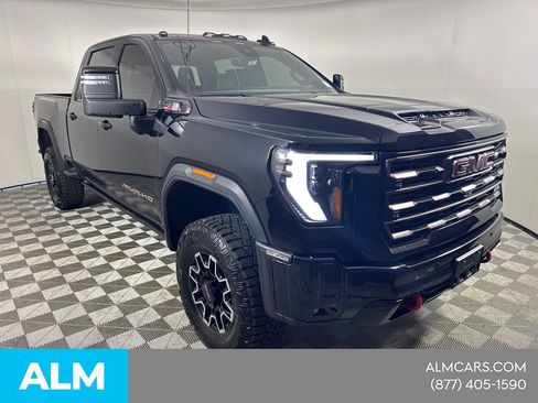Used 2025 GMC Sierra 2500 AT4X image 4