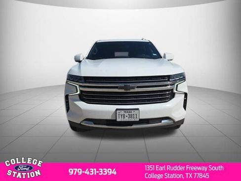 Used 2021 Chevrolet Suburban LT w/ Rear Media and Nav Package RWD image 2