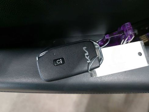 Used 2025 Kia Sportage X-Line w/ Premium Package image 81