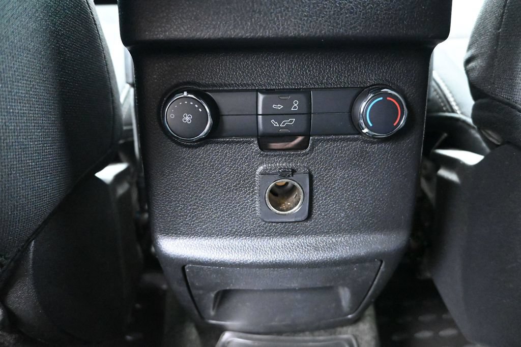 Used 2017 Ford Explorer XLT FWD image 27