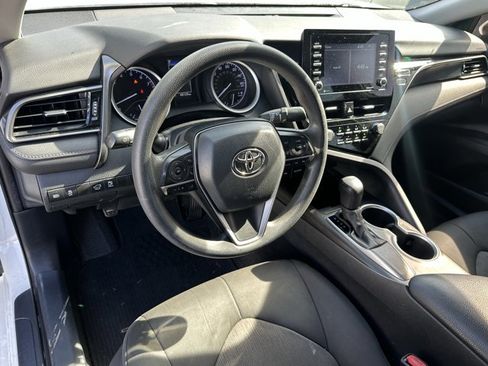 Used 2021 Toyota Camry LE FWD image 10