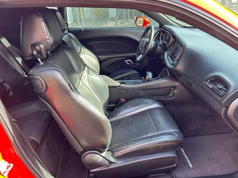 Used 2018 Dodge Challenger GT AWD/4WD image 13