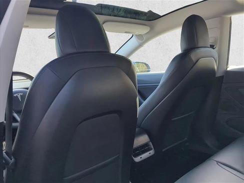 Used 2019 Tesla Model 3 Long Range image 10