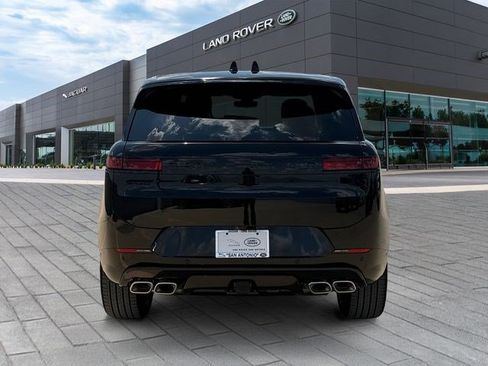 New 2026 Land Rover Range Rover Sport Dynamic SE AWD/4WD image 4