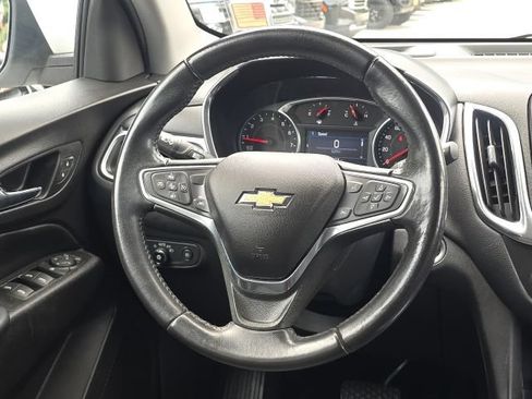 Used 2020 Chevrolet Equinox LT FWD image 34