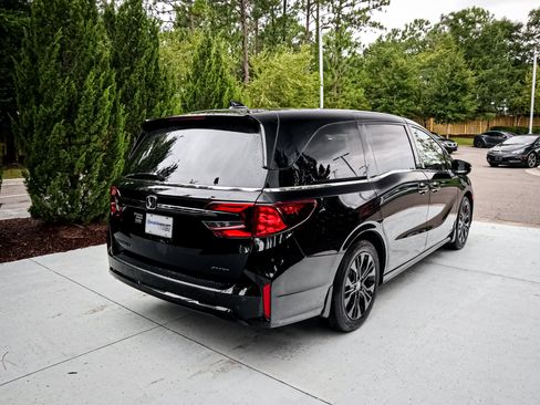 Used 2026 Honda Odyssey Sport-L image 12