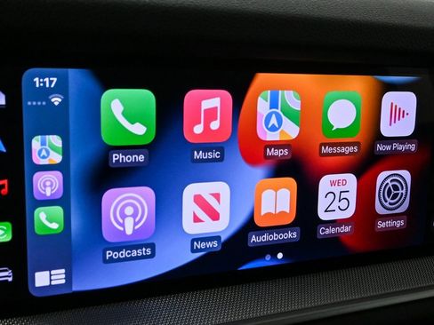 New 2025 Porsche Cayenne image 17