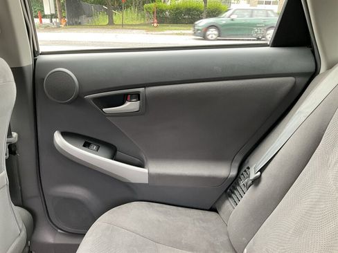 Used 2010 Toyota Prius Three w/ Navigation Pkg FWD image 15