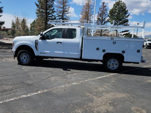 New 2025 Ford F350 XL w/ XL Chrome Package image 7