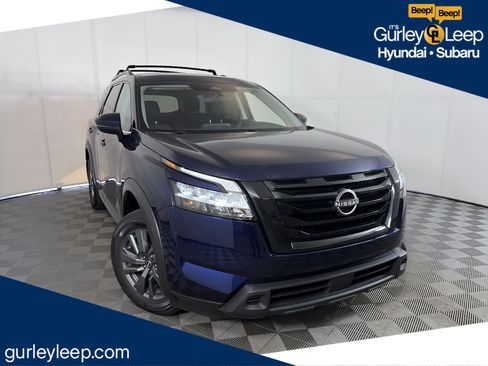 Used 2022 Nissan Pathfinder SV w/ SV Premium Package AWD/4WD image 1