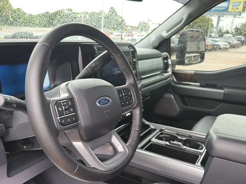 Used 2026 Ford F250 Lariat w/ Black Appearance Package AWD/4WD image 23