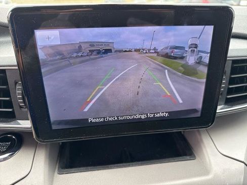 Certified 2023 Ford Explorer XLT w/ Equipment Group 202A image 26