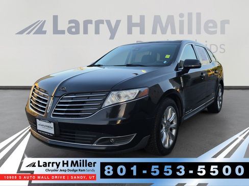 Used 2019 Lincoln MKT AWD image 1