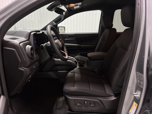 New 2026 Chevrolet Colorado W/T w/ WT Custom Package image 18