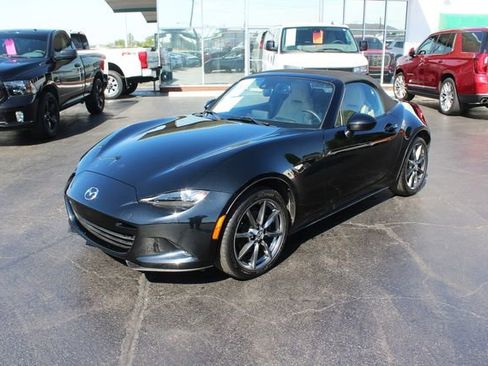 Used 2016 MAZDA MX-5 Miata Grand Touring image 11