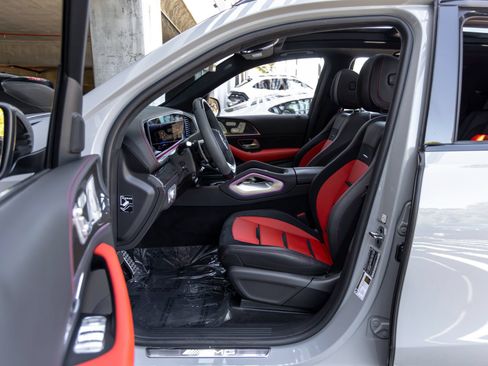 Used 2025 Mercedes-Benz GLE 63 AMG S image 26