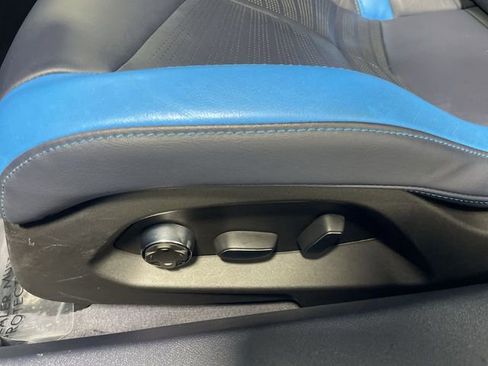 Used 2021 Chevrolet Corvette Stingray Premium Cpe w/ Z51 Performance Package image 12