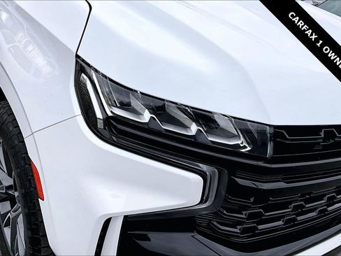 Used 2024 Chevrolet Suburban Z71 w/ Luxury Package image 32