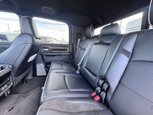 Used 2026 RAM 2500 Laramie AWD/4WD image 17