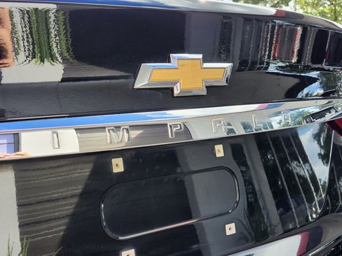 Used 2017 Chevrolet Impala LT image 8