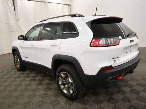 Used 2019 Jeep Cherokee Trailhawk w/ Cold Weather Group image 5
