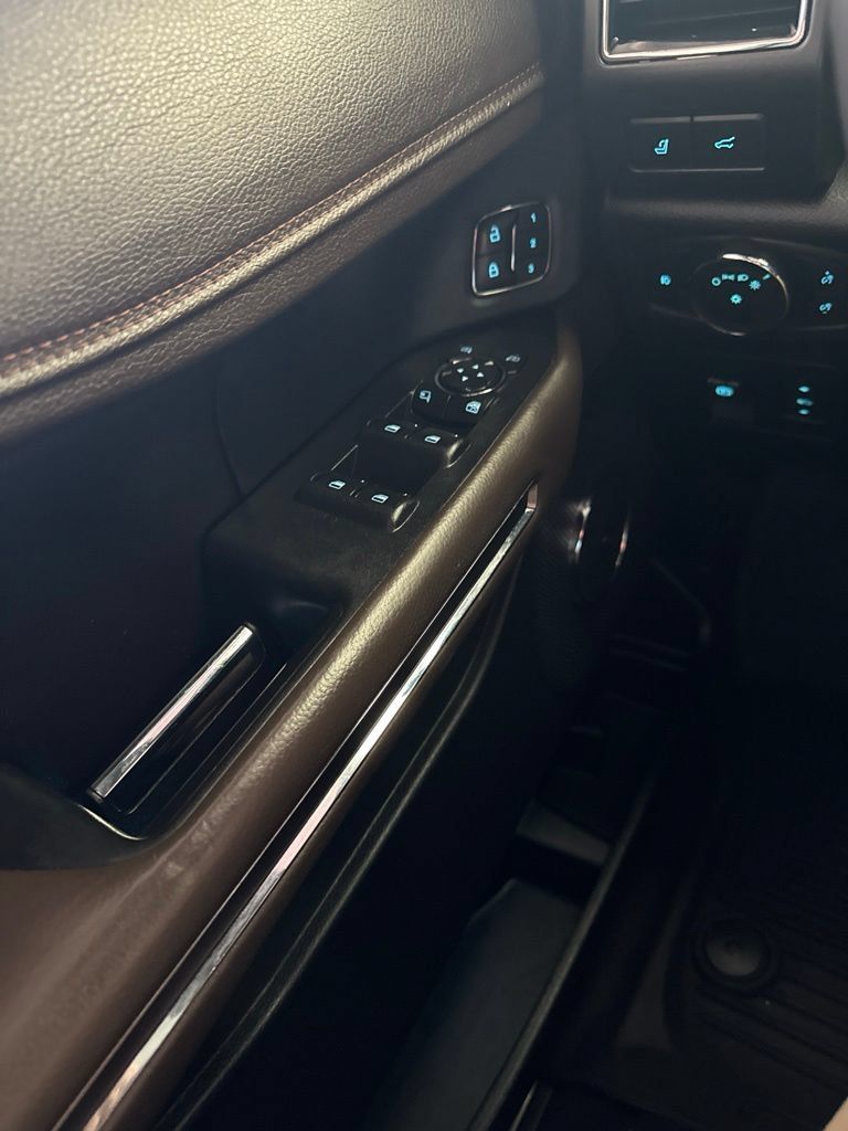 Used 2020 Ford Expedition King Ranch AWD/4WD image 18