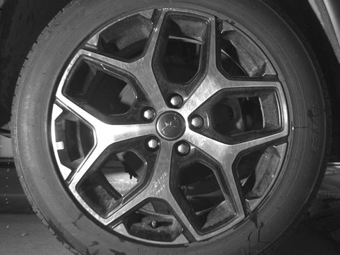 Used 2025 Jeep Compass Limited image 15