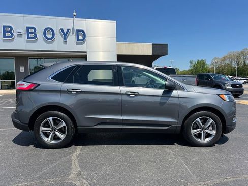 Certified 2024 Ford Edge SEL w/ Convenience Package AWD/4WD image 9
