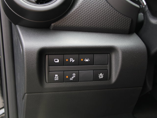 Certified 2025 Nissan Kicks Play S FWD image 22