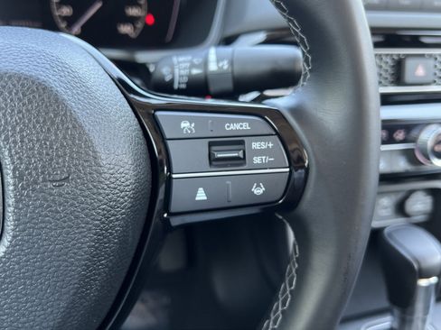 Used 2024 Honda Civic EX image 37