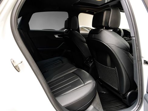 Used 2023 Audi A4 2.0T Premium w/ Convenience Package image 40