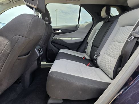 Used 2020 Chevrolet Equinox LS w/ LS Convenience Package FWD image 17