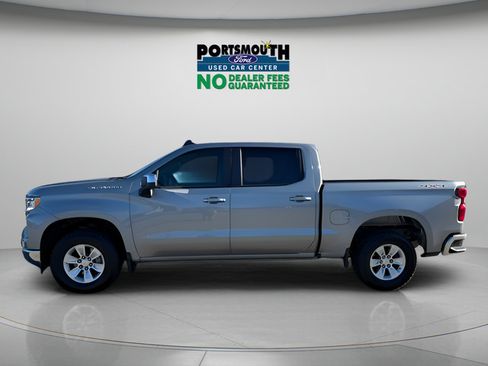 Used 2025 Chevrolet Silverado 1500 LT AWD/4WD image 2