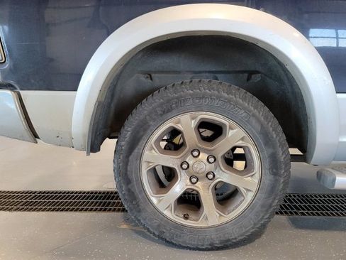 Used 2014 RAM 1500 Laramie w/ Convenience Group AWD/4WD image 15