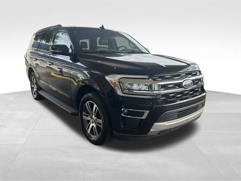 Certified 2024 Ford Expedition Limited image 2