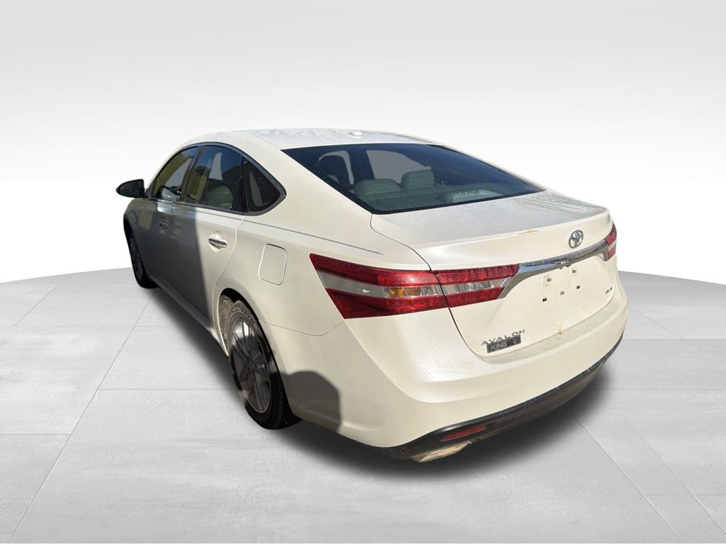 Used 2015 Toyota Avalon XLE Premium FWD image 19