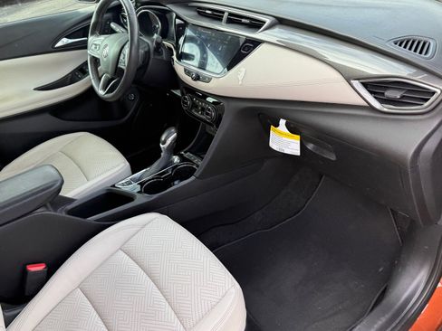Used 2020 Buick Encore GX Essence w/ Experience Buick Package image 11