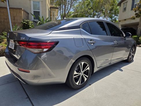 Used 2021 Nissan Sentra SV FWD image 10