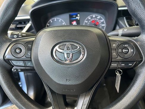 Used 2024 Toyota Corolla LE FWD image 19