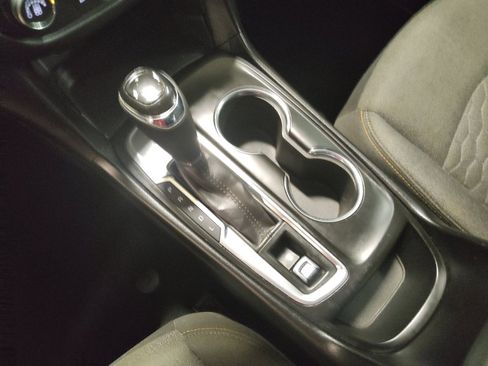 Used 2019 Chevrolet Equinox LT w/ LPO, Floor Liner Package image 26