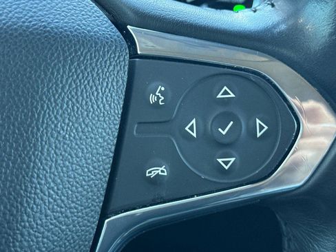 Used 2019 Chevrolet Traverse LT image 28