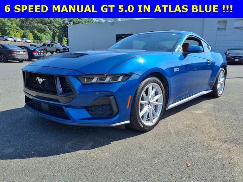 Used 2024 Ford Mustang GT Premium image 5