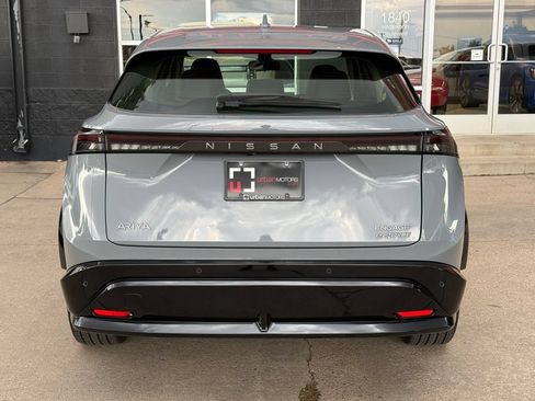 Used 2024 Nissan Ariya AWD image 14