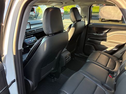 Certified 2022 Lincoln Corsair AWD w/ Premium Package image 28
