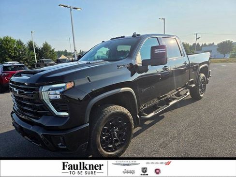 Used 2024 Chevrolet Silverado 2500 LTZ w/ LTZ Plus Package AWD/4WD image 1